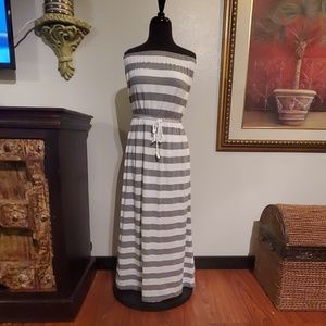 GAP Strapless Grey & White Stripped Maxi Dress